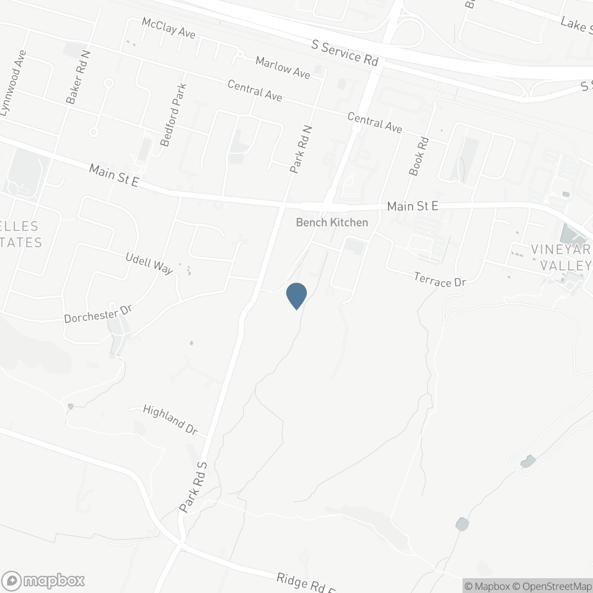 37 BARTLETT AVENUE, Grimsby, Ontario L3M 5G6